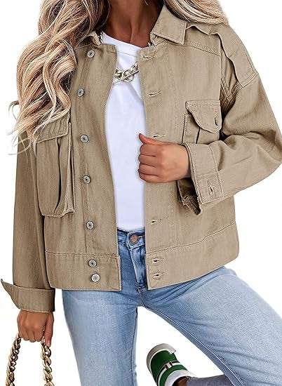 Women's Cropped Cargo Jean Jacket Button Down Casual Spring Fashion Coat with Pockets
