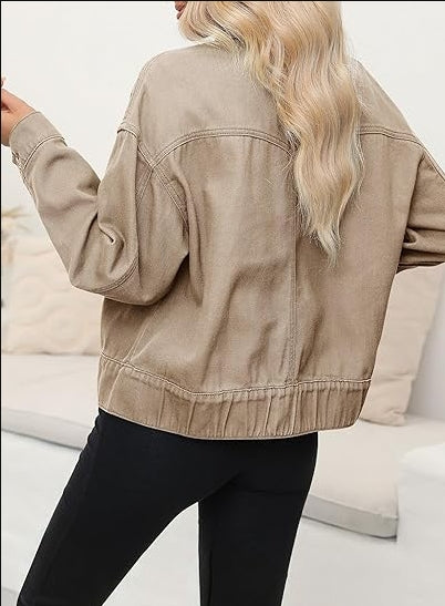 Women's Cropped Cargo Jean Jacket Button Down Casual Spring Fashion Coat with Pockets